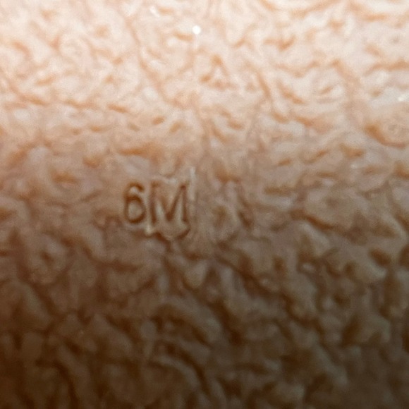 6M Jack Rogers black slides - Picture 6 of 8